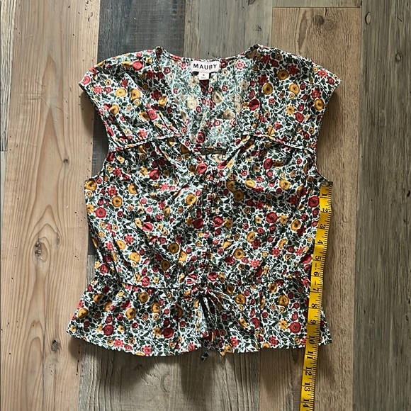 Mauby Gathered Peplum Top in Alhambra Floral Size: Small (S) - Picture 5 of 16